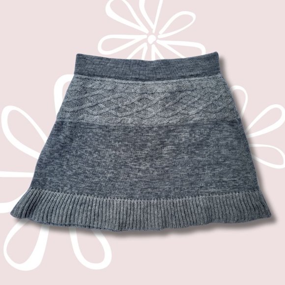 Dakini Dresses & Skirts - DAKINI Size Large Grey Knitted Boho A-Line Skirt